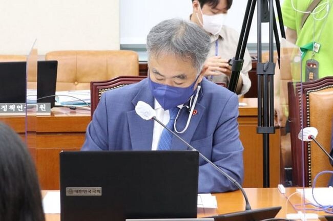 국회 행정안전위원회 소속 송재호 의원(제주시갑, 더불어민주당)
