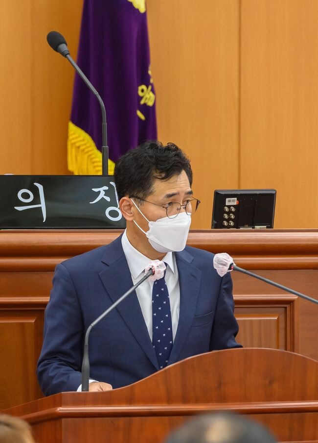 지난 양천구의회 제1차 정례회에 시정연설중인 이 구청장&nbsp;