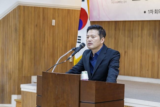 김태우 서울 강서구청장이 13일(화) 구청에서 열린 주민배심원단 위촉 간담회에서 발언하고 있다.