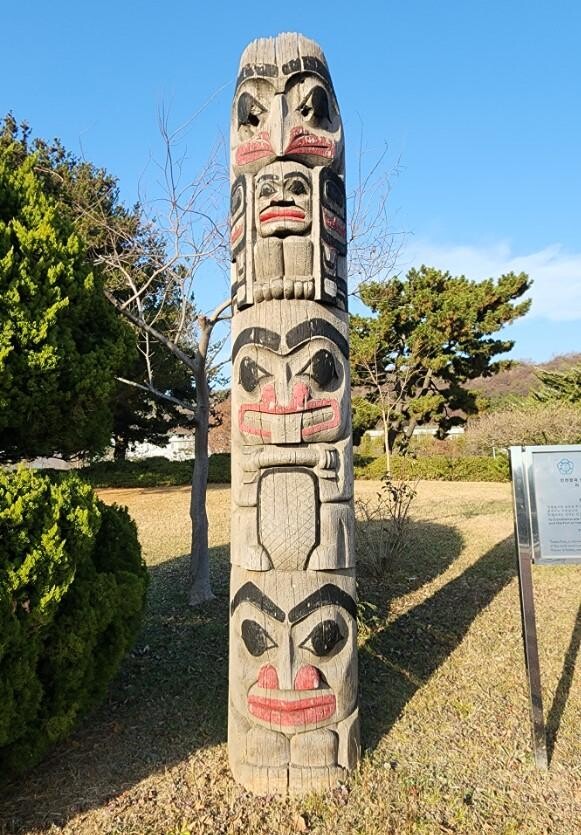 1월의 해양유물 '토템폴(Totem Pole)'&nbsp;