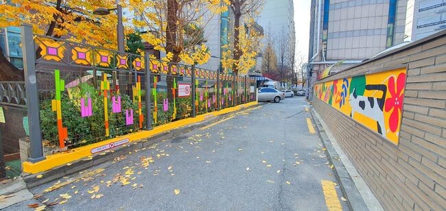 29호 작품 펜스 아트 &lsquo;중랑 어린이들의 세상, 어린이 꽃이 피었습니다&rsquo;