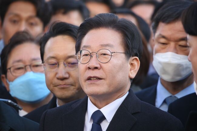 '성남<span data-lang="en" data-type="ore">FC