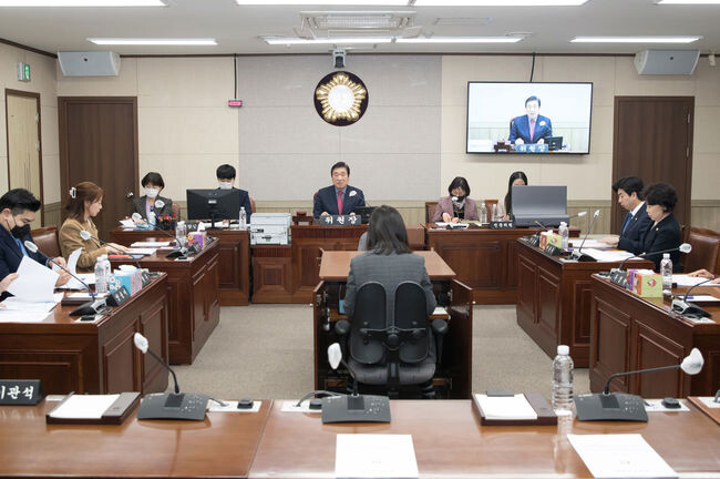영등포구의회는 <span lang="EN-US">10