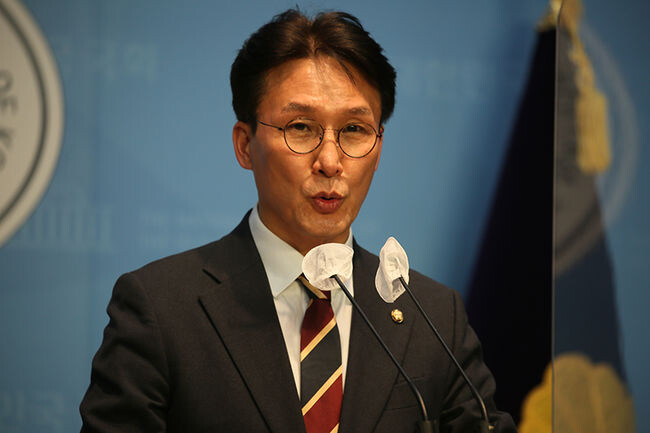 김민석 의원이 영등포구 취약계층의 32.1%가 난방비 지원 대상임에도 가스요금 혜택을 받지 못한 것을 확인하고 대책 마련을 촉구했다.