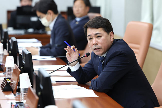 임만균 의원의 질의하고 있는 모습(사진=서울시의회 제공)