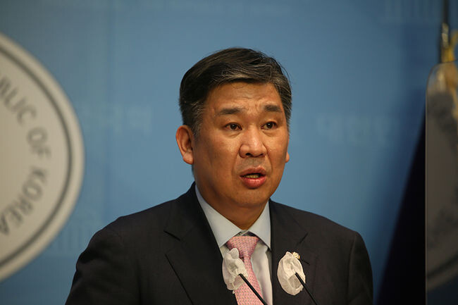 최승재(국민의힘, 비례) 의원이 7일 오후 국회 소통관에서 열린 'KT 차기 대표 선임 관련 의혹 및 사회적 책임 촉구 기자회견'에서 발언하고 있다.