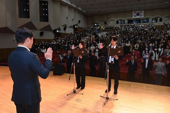 청렴실천 결의문을 낭독하고 있다. (사진제공=부천시청)