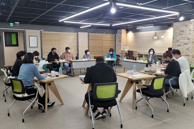 부천시 가정폭력&middot;성폭력 공동대응팀 통합사례회의 모습 (사진제공=부천시청)