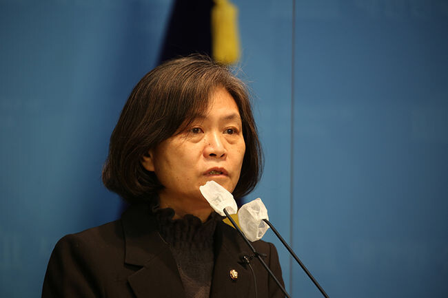 강민정 의원(더불어민주당, 교육위원회)이 3월 29일 '가족돌봄아동&middot;청소년 지원에 관한 법률안'을 발의했다.