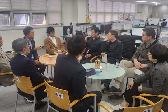 용인특례시가 지난달 30일 운송사업자와 면담을 갖고 버스 운영 개선방안을 논의했다. (사진제공=용인시청)