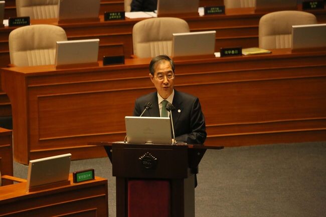 한덕수 국무총리가 4일 국회에서 열린 경제부문 대정부질문에 참석했다.