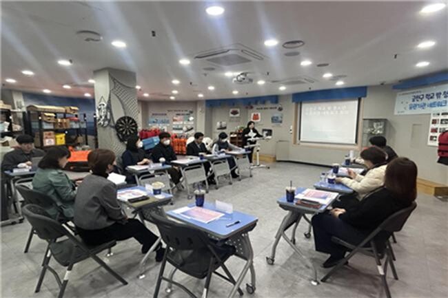 학교 밖 청소년 관련 기관 네트워크 회의 장면(사진=금천구청 제공)