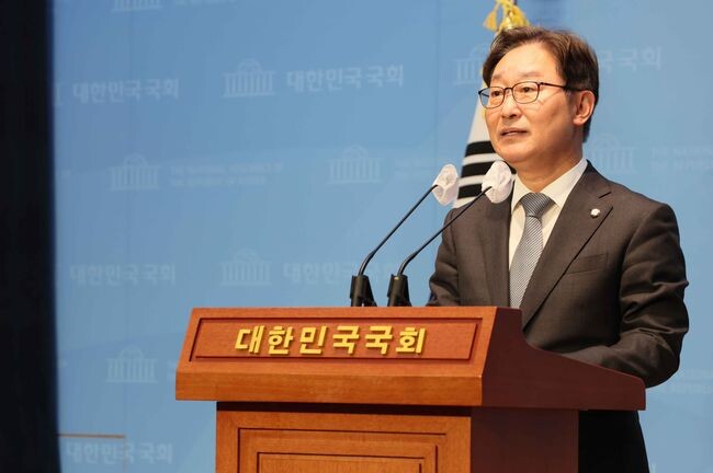 더불어민주당 박범계 의원이 오는 28일 선출 예정인 신임 원내대표 선거에 출마했다.