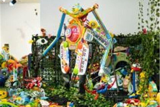 서울새활용플라자(SUP, Seoul Upcycling Plaza)는 오는 8월9일부터 12월31일까지 서울새활용플라자 1층 새활용하우스 공연장에서 '플라스틱 정글 탐험대: SUP 습격!' 전시를 개최한다.