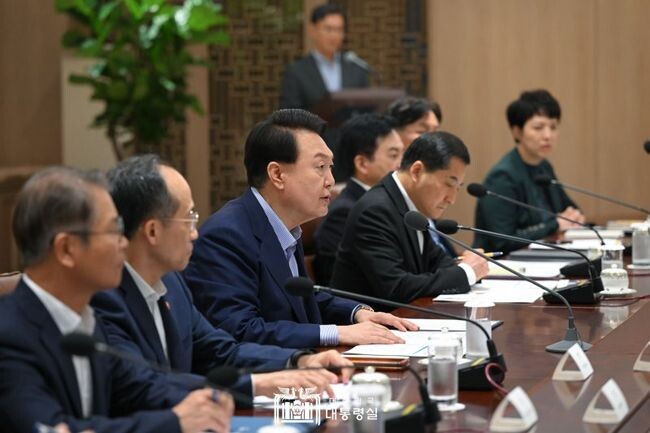 윤석열 대통령은 31일 오전 용산 대통령실에서 제19차 비상경제민생회의를 주재했다.&nbsp;