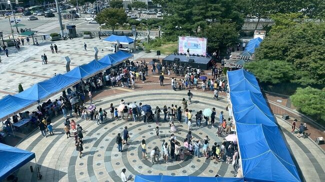 2022년 구로역광장에서 열린 청소년 어울림마당 행사 사진.