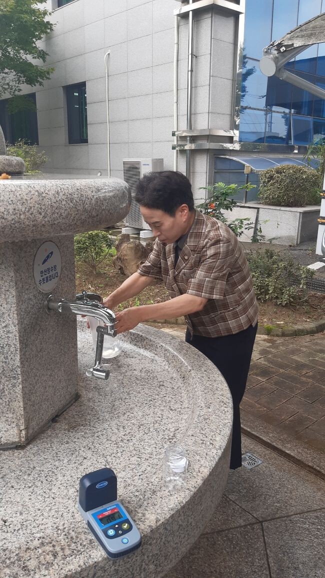 ,&ldquo;먹는 물 수질기준 모두 적합&rdquo;수돗물평가위원회 투명한 검사 실시 &nbsp;&nbsp;