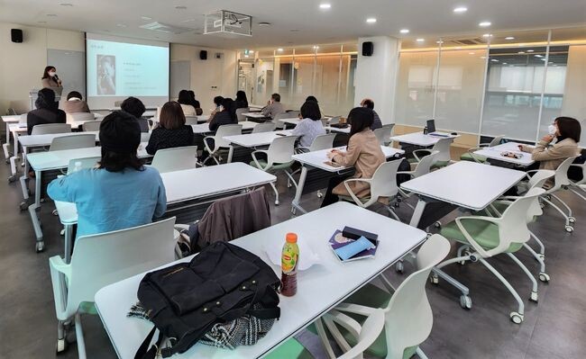 2022년 서울대학교 평생교육원에서 진행한 ‘세계가 주목하는 K-문학’ 수업