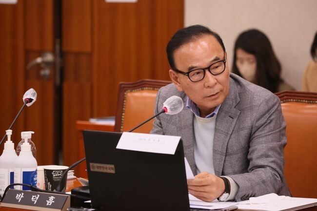 국회 정보위원회 위원장 박덕흠 의원(충북 보은‧옥천‧영동‧괴산군, 국민의힘)