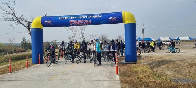 만경강 달리는 ‘익산자전거 라이딩행사’ 성료