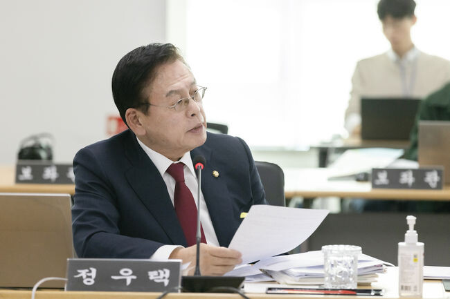 국회 행정안전위원회 소속 국민의힘 정우택 국회부의장(충북 청주시 상당구)