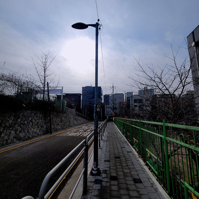 양천구 학교 주변 노후 보안등주 정비 전 
