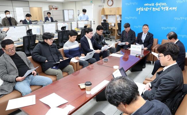 전남도는 17일 기획조정실장 명의의 ‘군 공항 이전 관련 광주시 발표에 대한 전남도 입장’을 발표했다.