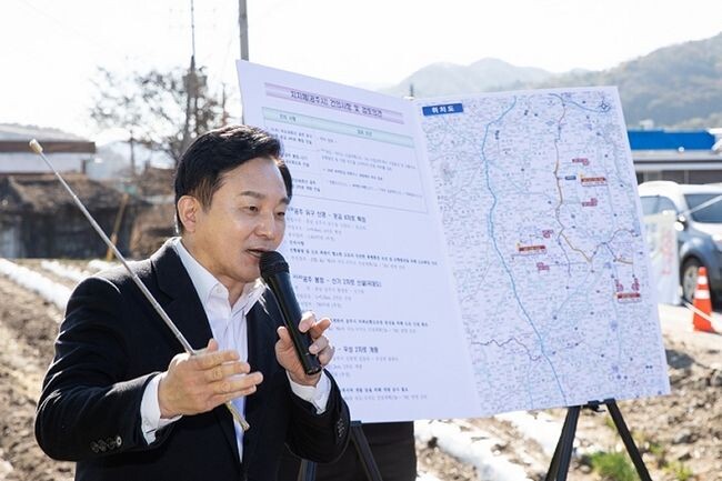 원희룡 국토교통부 장관은 20일 오후 1시 충남 공주시를 방문하여 공주시 권역에서 추진 중인 도로건설 사업들의 진행현황을 점검하고, 지역주민 중심의 사업 추진을 당부했다.