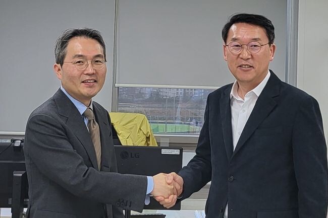 경기도는 지난 11일 국토교통부 대도시권광역교통위원회(위원장 강희업)와 &lsquo;The 경기패스&rsquo; 사업 추진과 통합교통서비스(MaaS) 협력체계 구축을 위한 논의를 위해 국장급 면담을 실시했다.