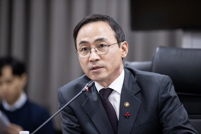 김오진 국토교통부 제1차관은 15일 오후 1시 30분 한국철도공사 서울본부에서 LH 및 SH 등 6개의 지방주택도시공사와 함께 주택사업 분야별 릴레이 소통 간담회를 가졌다.&nbsp;