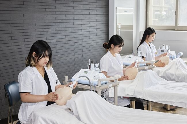 유한대학교 피부메이크업전공