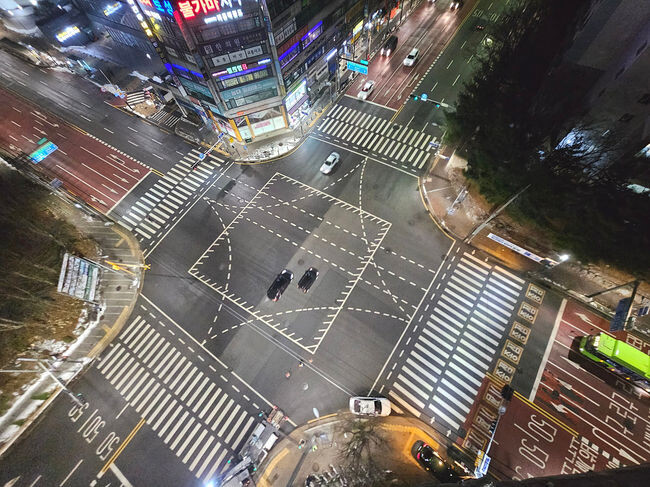 신트리공원 앞 조명타워 설치 후&nbsp;