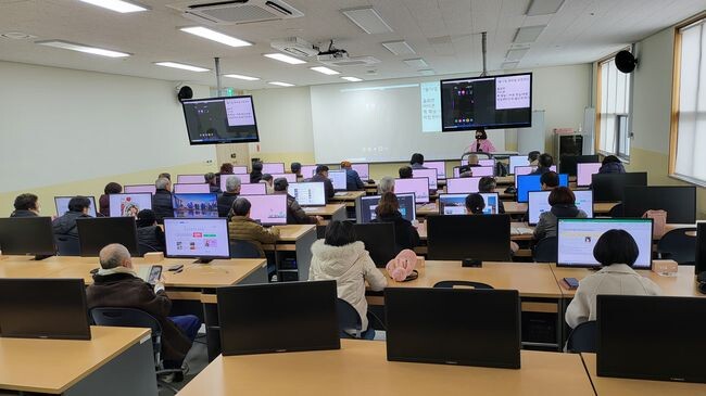 충주시, '찾아가는 디지털정보활용' 실시