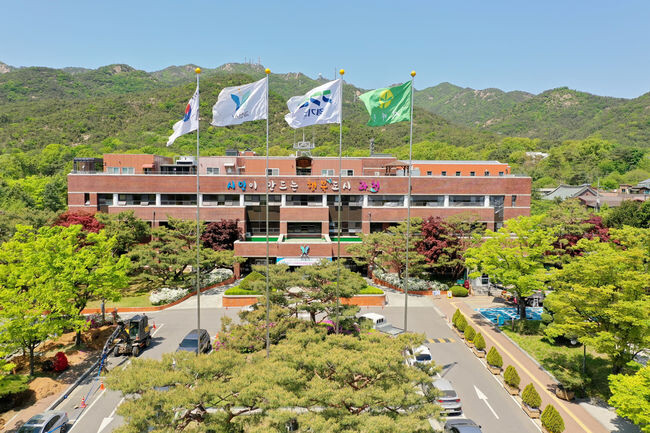 과천시, QR코드 탑재한 기초번호판 129개 설치