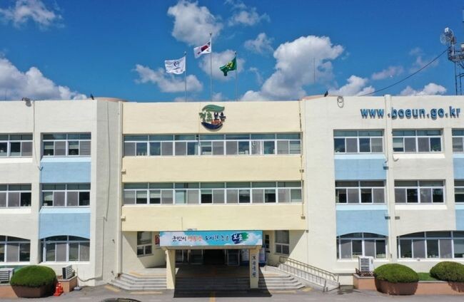 보은군은 지역 내 청년들이 다양한 구직활동을 응원할 수 있도록 올해 처음 청년 면접수당 지원사업을 추진하고 있다고 11일 밝혔다.