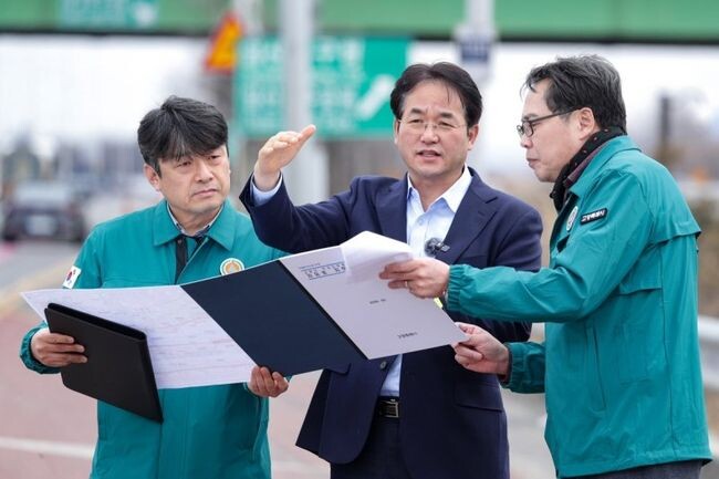 이동환 고양특례시장은 지난 11일 주요 광역교통망 구축 관련 현장을 찾아 "사통팔달 교통망을 빠르게 구축해 시민들의 교통 불편을 해소하겠다"고 밝혔다.