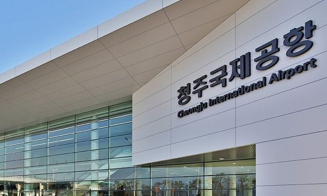 지난 1월 월간 최다 이용객 기록(390,467명) 경신과 함께 역대 최초로 10만명(123,118명)을 돌파한 청주국제공항 국제선 월간 이용객이 올해 2월 138,110명으로 다시 최다 기록을 갈아 치웠다.