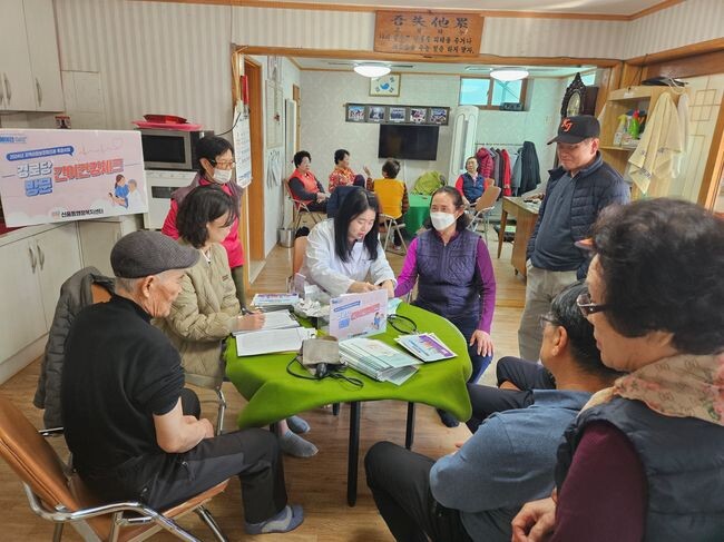 찾아간 DAY 경로당 건강 체크 사업 추진(제공=군산시)
