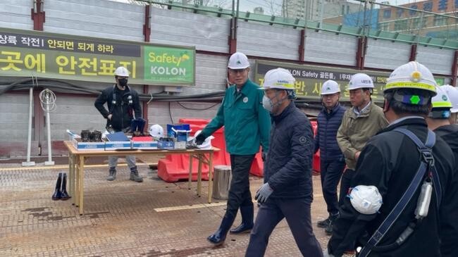 강희업 대도시권광역교통위원장은 4일 오후 &lsquo;대구1호선 안심~하양선&rsquo;과 &lsquo;달서구 상화로 도로개선&rsquo; 현장을 방문해 사업진행 상황 등을 점검하고, 적기 개통과 안전관리 강화를 당부했다.