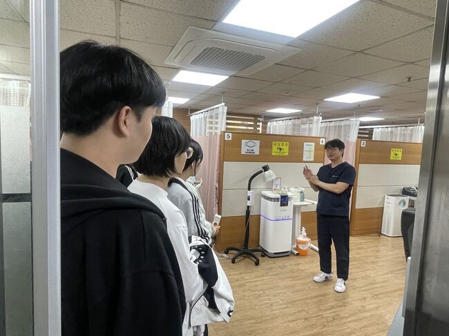 4월 8일 진로나침판 프로그램 1기 현장 방문 모습