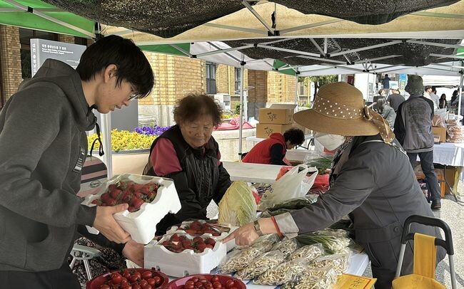 화요장터 개장식 사진&nbsp;