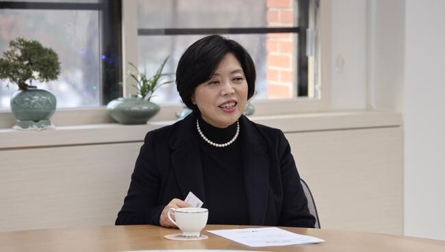 과천시가 정부의 아이돌봄 서비스를 이용하는 가정 중 올해 1월 이후 둘째아 이상을 출생한 가정에 대해 서비스 이용에 따라 발생하는 본인부담금 중 30만원을 지원한다.