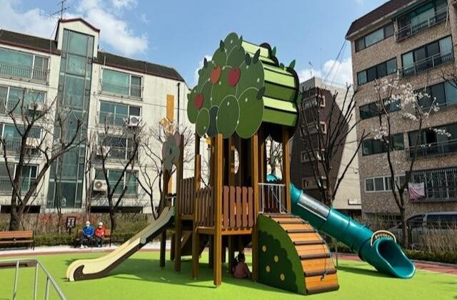 강서구는 오는 6월까지 지역 내 어린이공원 11개소에 대한 노후 시설물 정비를 실시한다고 밝혔다.