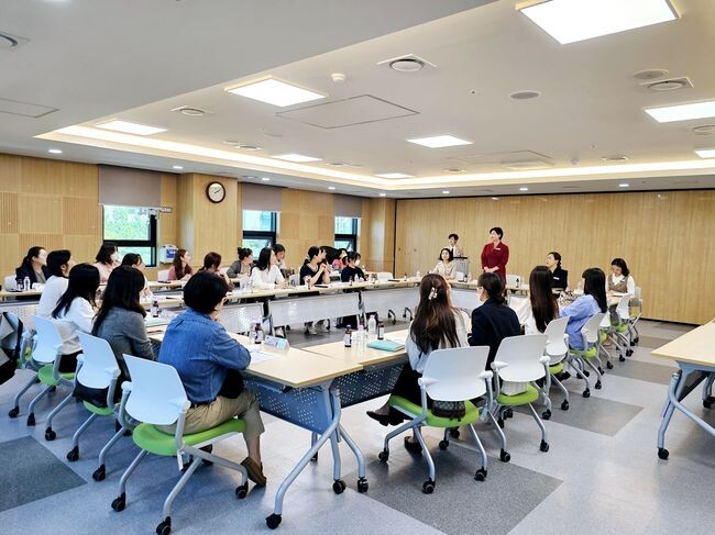 더 건강한 학교급식을 위해 학교 현장과 머리를 맞대다