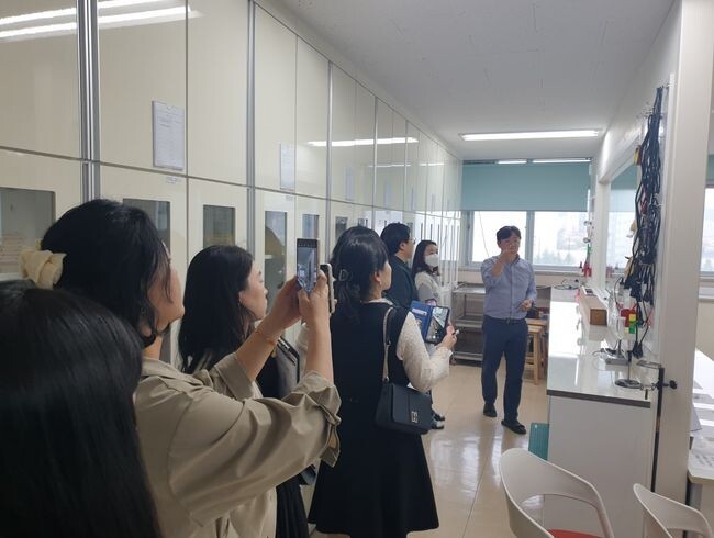 대전교육청, 지능형 과학실 공개로 학교 현장 적극 지원-대전고