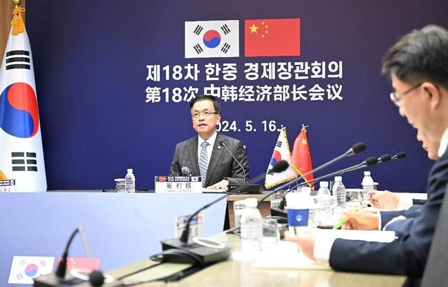 기획재정부와 중국 국가발전개혁위원회(NDRC)는 5월16일(목) 18:00(베이징 17:00), '제18차 한중 경제장관회의'를 화상으로 개최했다.