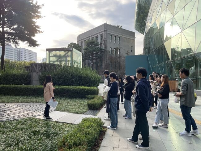 작년 신규직원을 대상으로 실시한 인권현장 탐방 프로그램