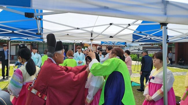 거제향교, 제52회 성년의 날 전통성년례 열어
