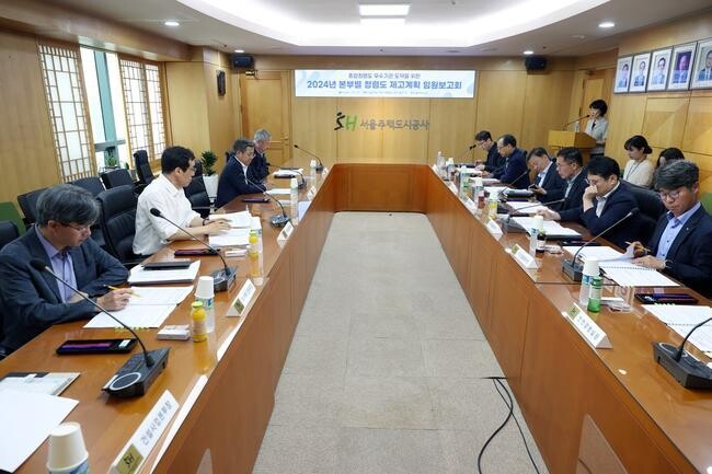 SH공사는 지난 22일 '본부별 청렴도 제고계획 임원보고회'를 개최하고, 경영진 등 고위직이 청렴한 조직문화 조성을 위해 솔선수범할 것을 다짐했다.