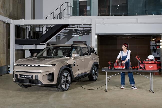 KG 모빌리티, 국내 전기 SUV 최초 '토레스 EVX 밴' 출시